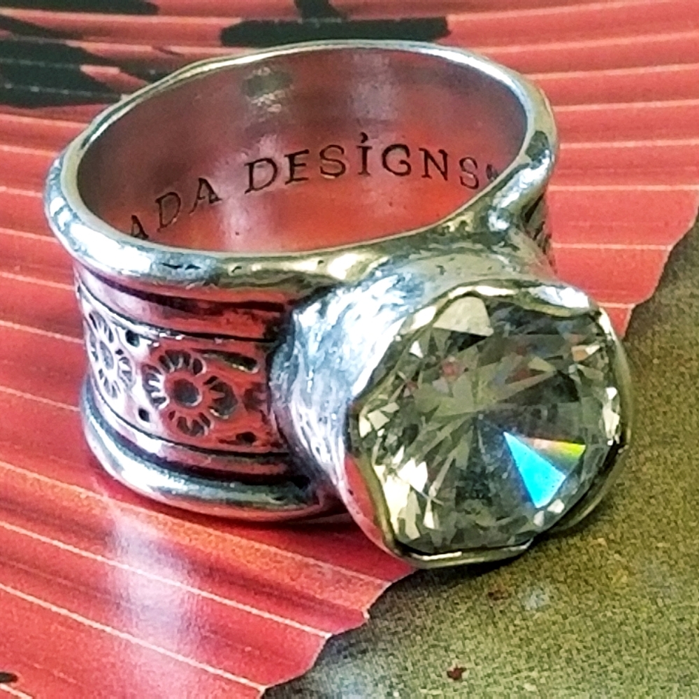 Silpada Sterling Silver & Zirconia Queen for A Day Ring - Picture 2 of 14